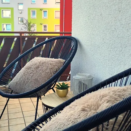 Apartmán Bright, Modern And Spacious - 